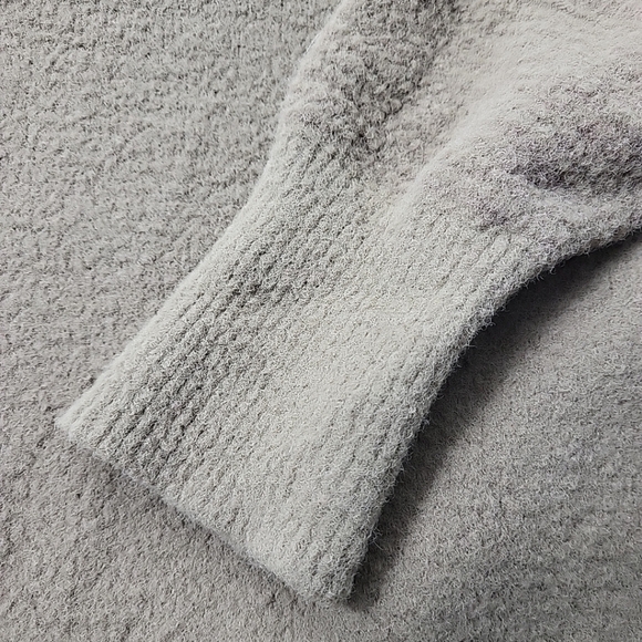 Aritzia Wilfred Free Oversized Turtleneck Sweater Women Sz S Soft Cozy Hush Knit - Picture 6 of 6